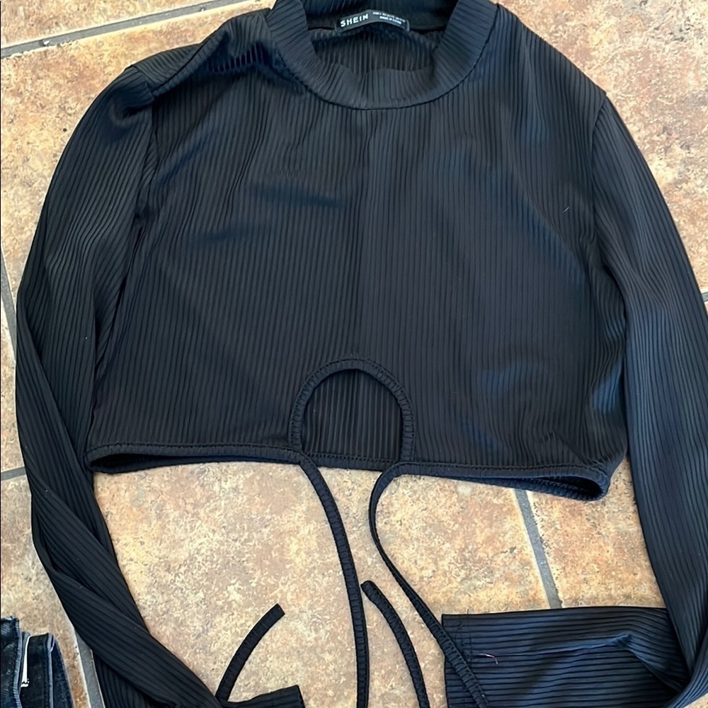 SHEIN Black Ribbed Crop Top Long Sleeved Tie Waist